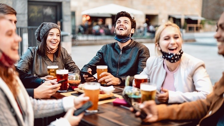 Slashing red tape: the Ministry of Housing, Communities and Local Government has said it will ensure it is cheap and quick for pubs to adapt to outdoor service (image: ViewApart, Getty Images)