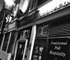 London's first co-operative pub the Ivy House searches for pub manager and head chef