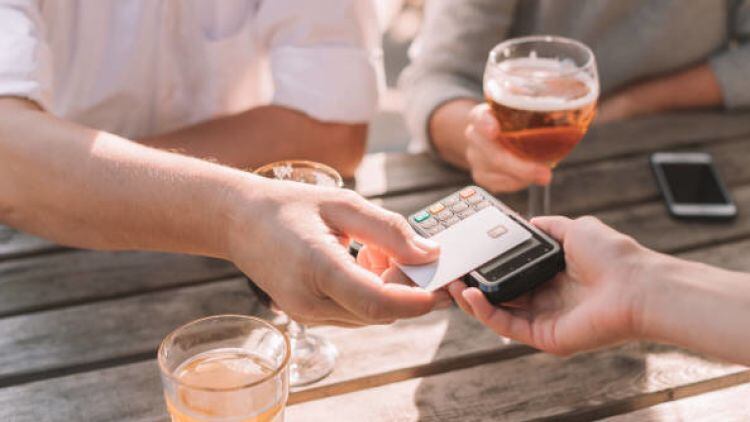 Drinks sales 0.4% ahead vs 2019