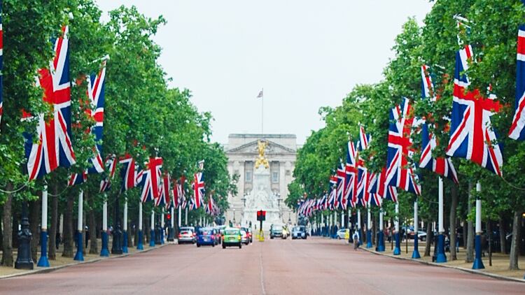 Pubs can stay open longer for VE Day