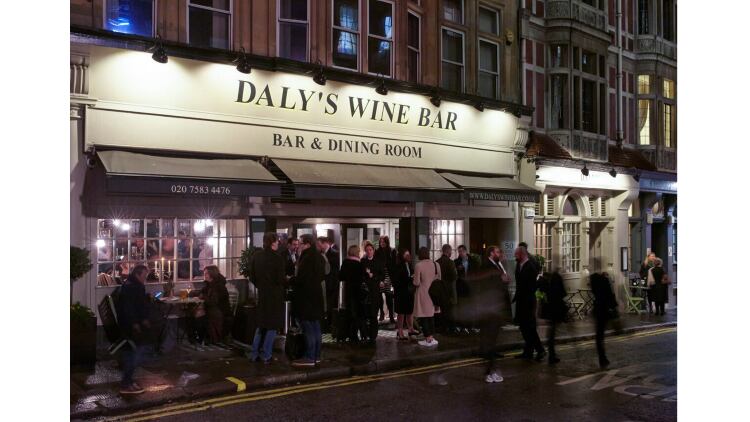 Daly-s-Wine-Bar-westminster-London-1.jpg