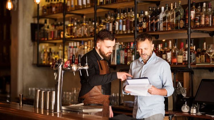 Running pub is like ‘putting on a show every day’ say Best Greene King Pub staff