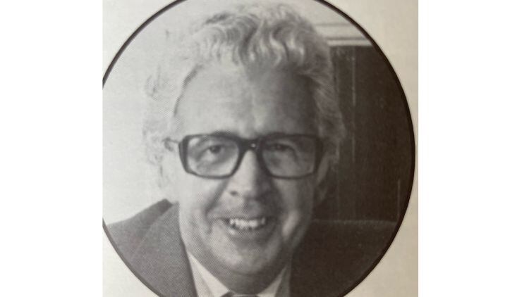 Tributes paid to former MA editor