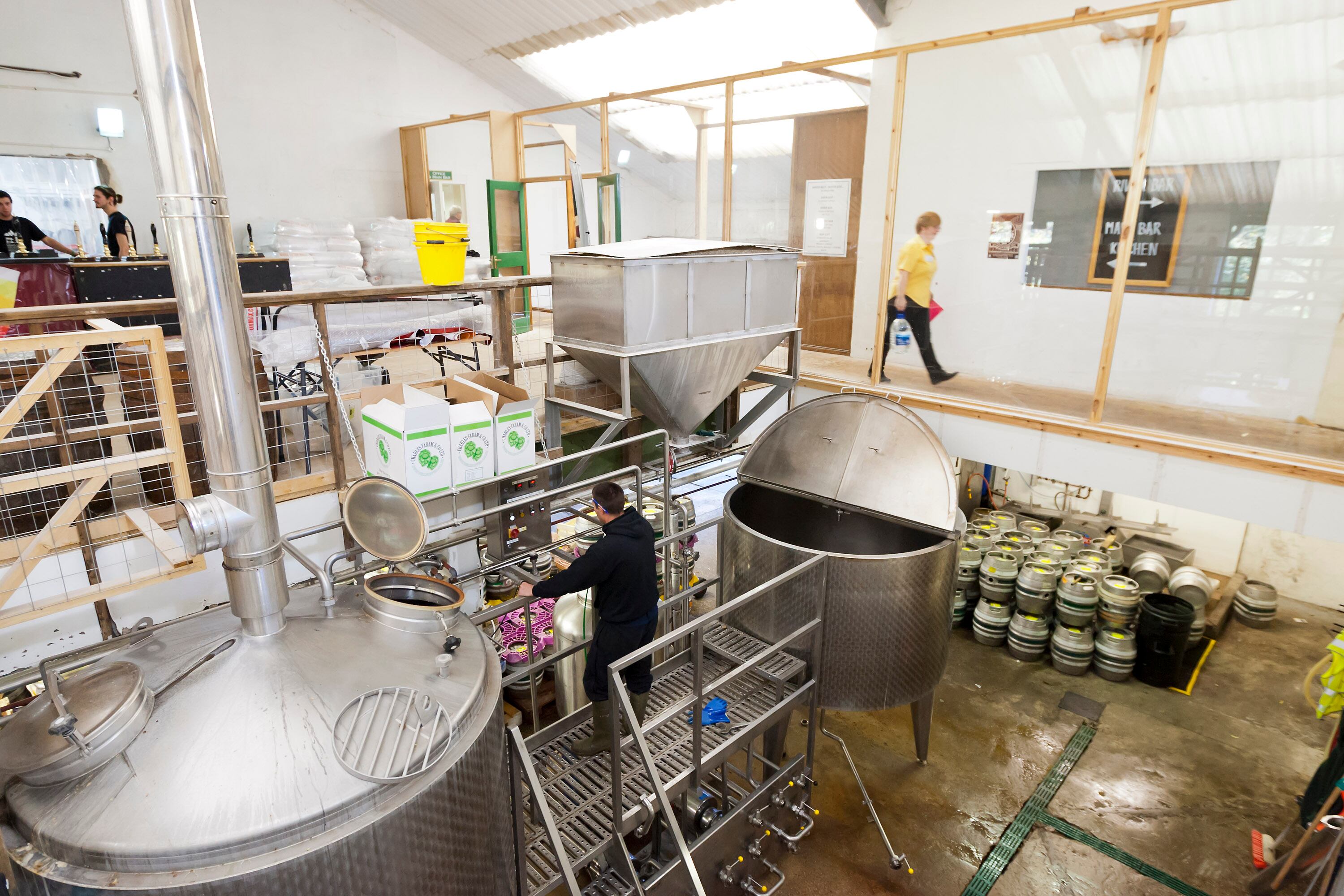 Number of UK breweries drop by 100