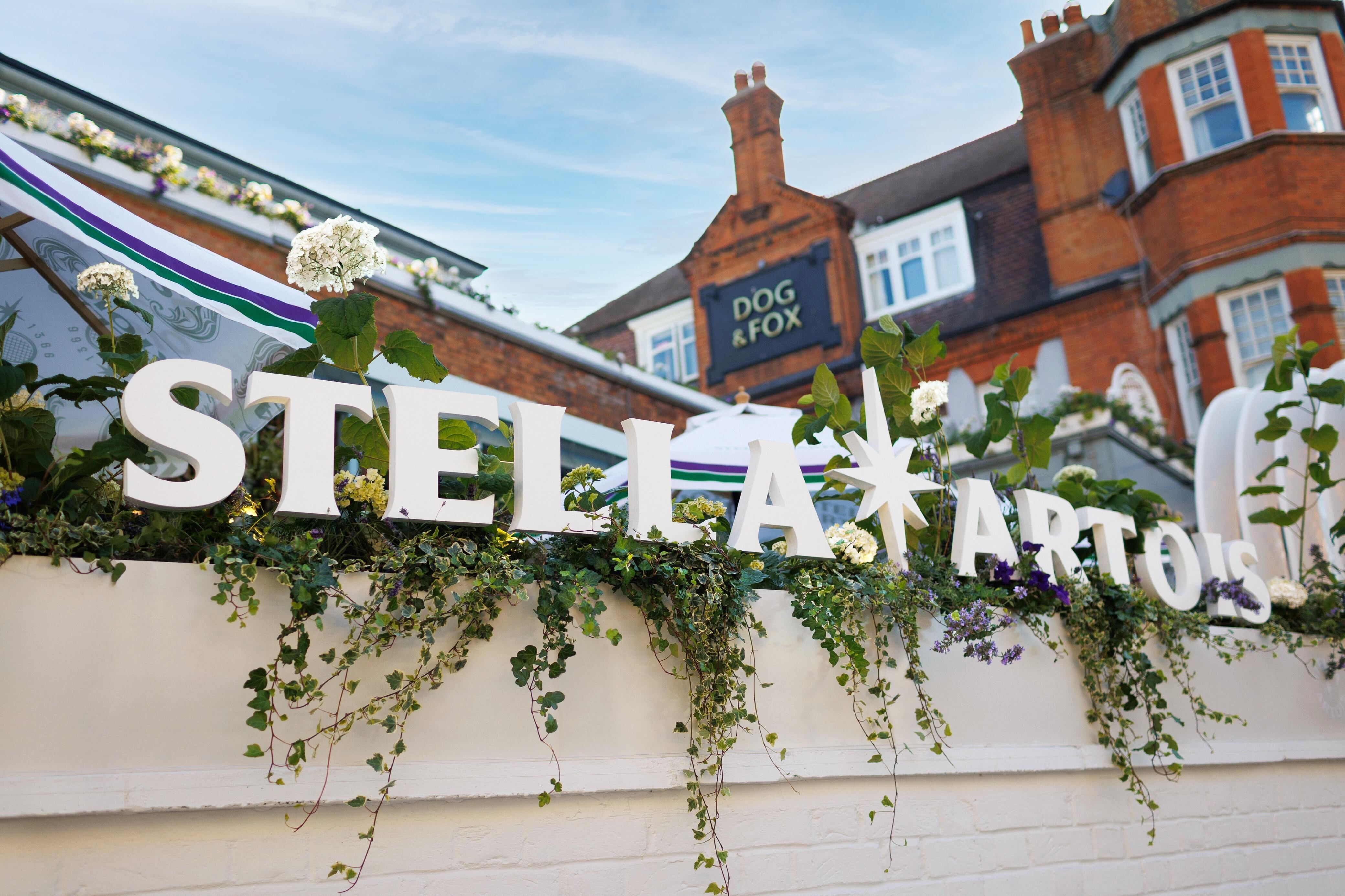 BBG UK&I has decorated the Dog & Fox, Wimbledon, during the tennis tournament in 2026