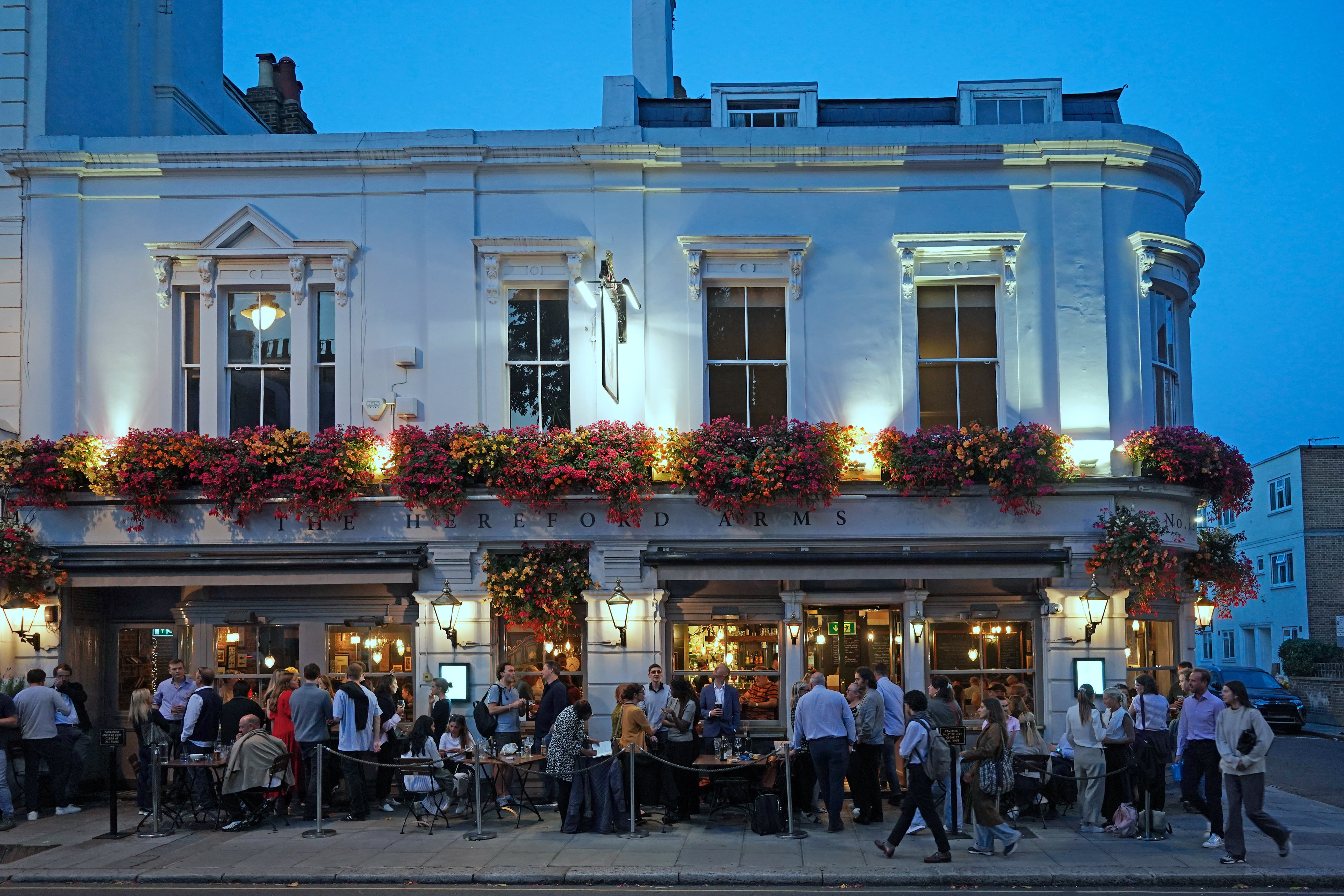 Westminster to ‘better explain’ vertical drinking policy
