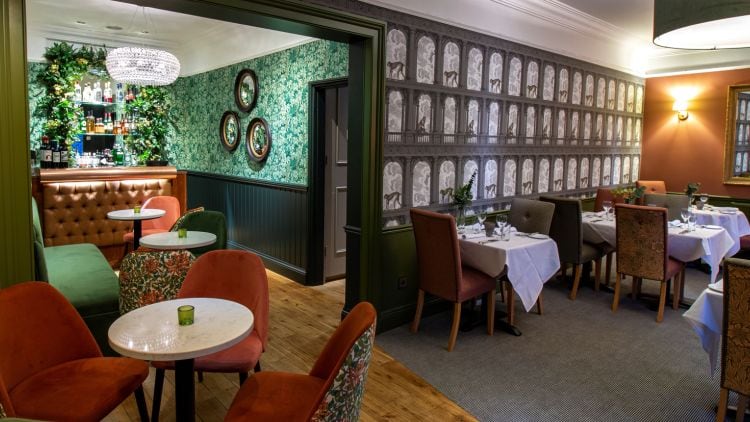 RESIZEDVennells.20Restaurant.20Interior.jpg