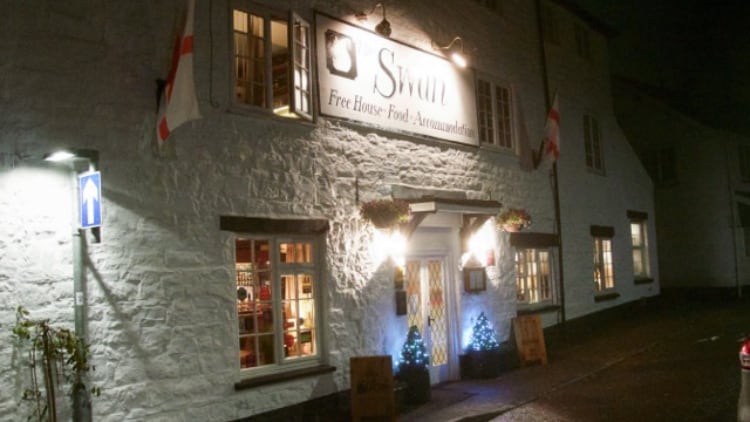 Swan-My-Pub-4.jpg