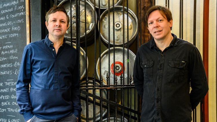 RESIZEDBrothers.and.SpeedQuizzing.co.founders.l.r.Alan.Leach.and.John.Leach.jpg