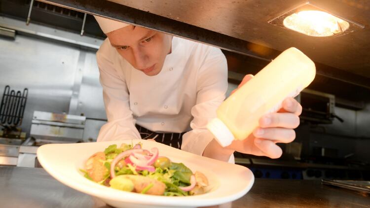 Chef-recruitment-_In-training.jpg
