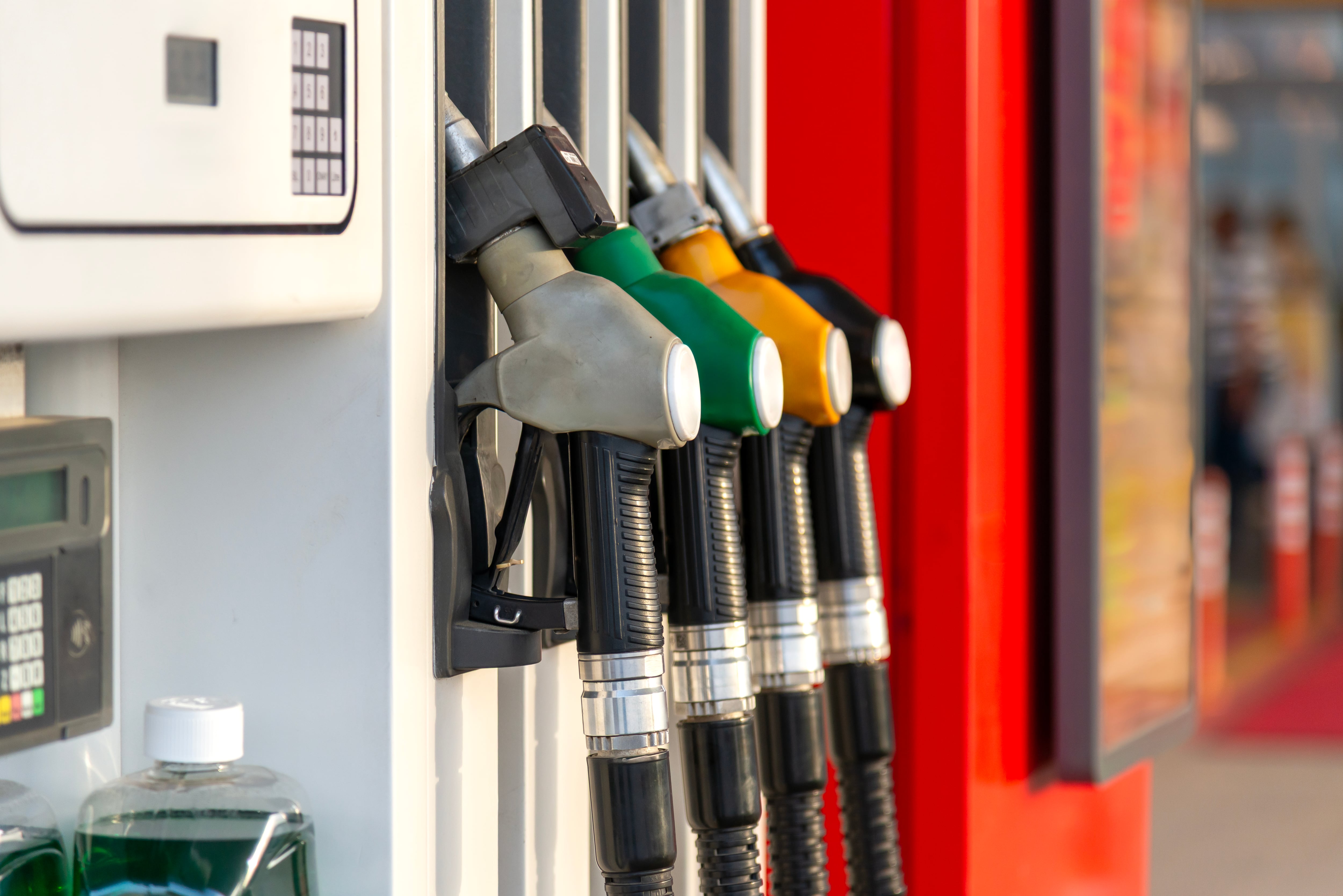 ‘Relentless’ price hikes slammed as fuel costs hit pub visits 