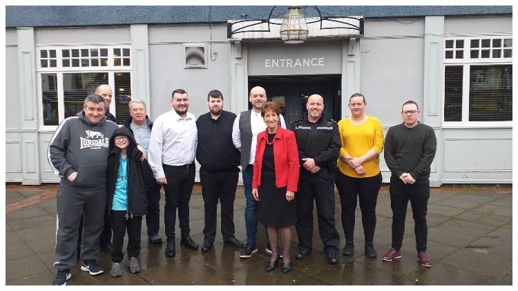 Pub shows community spirit during tyre yard blaze
