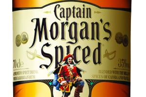22.Captain.Morgan.Spiced.Rum.jpg