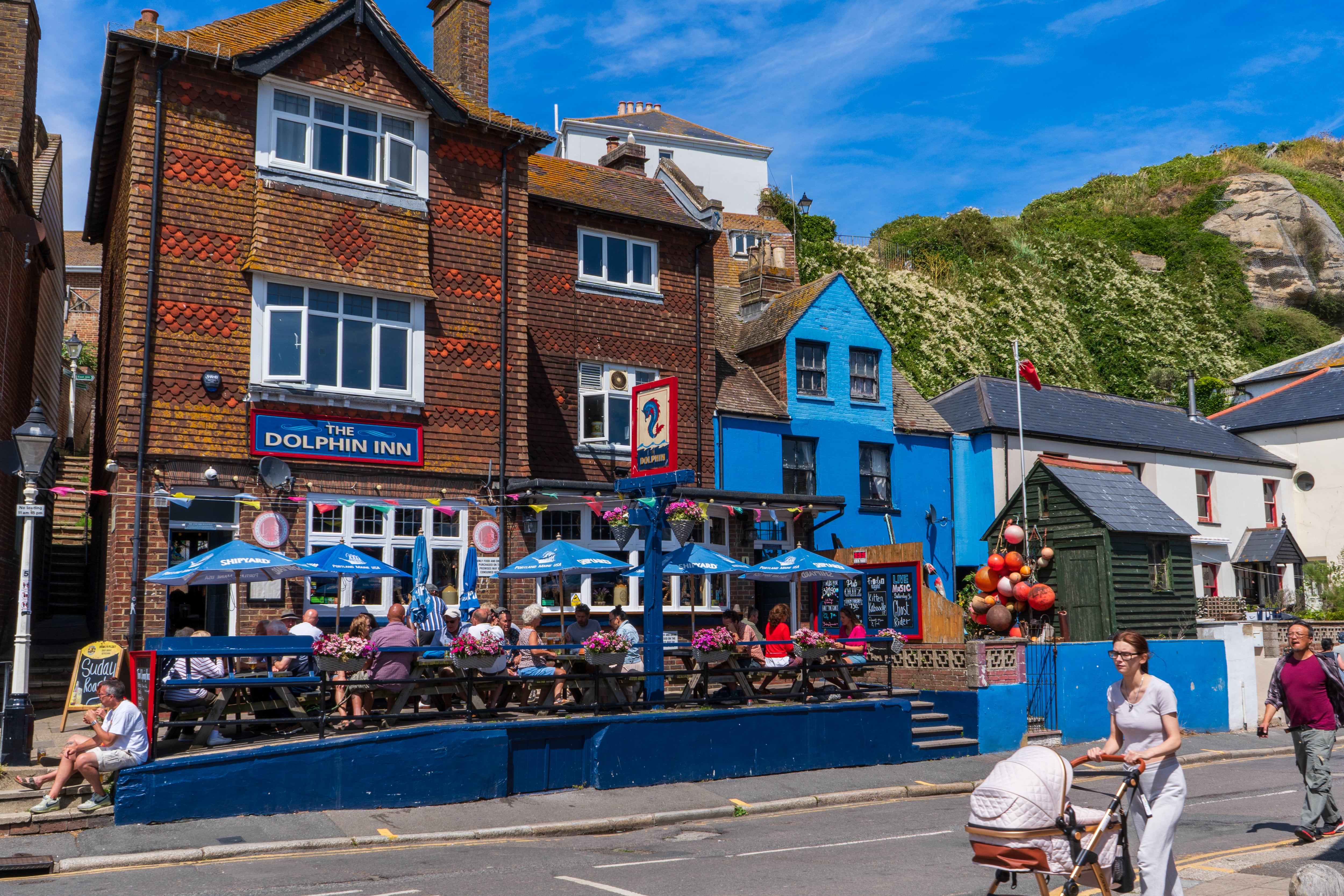Bank Holiday: Boosts pub sales with longer visits