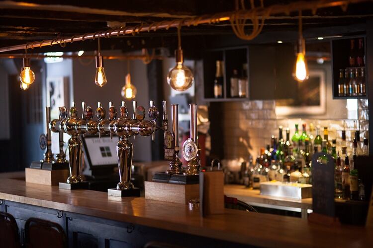 THE-BULL-BAR.jpg