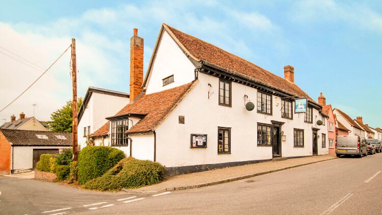 Essex-White-Hart.jpg
