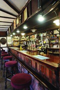 Great.Lyde.bar.area.jpg