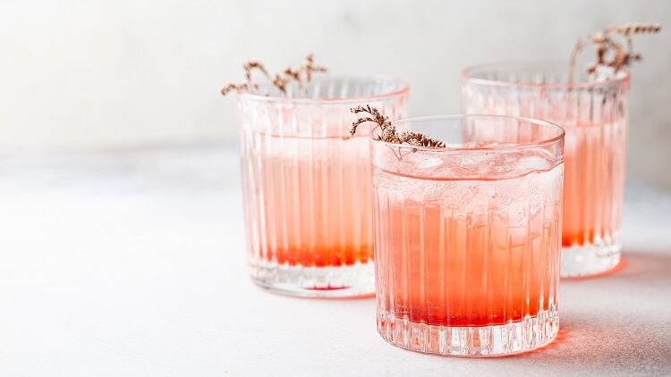 Operators warned of fines for unlicenced cocktail deliveries 