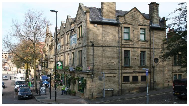 Publican offers free accommodation to save ‘at-risk’ families