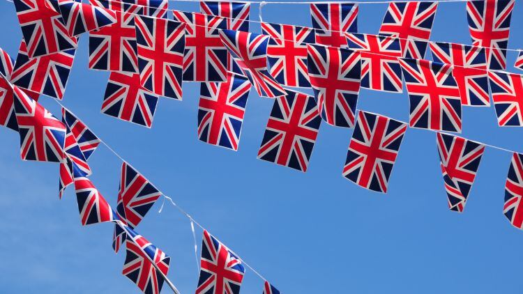 Gov considers extra hours for coronation celebration
