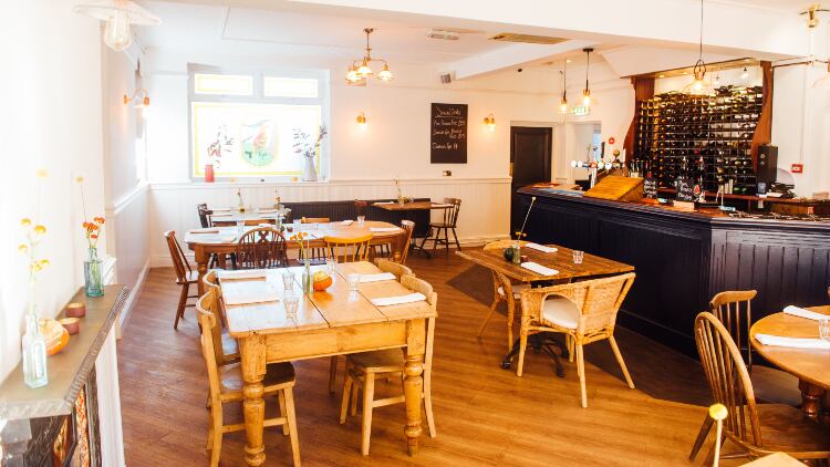 pub-4.jpg