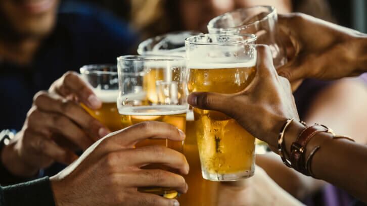 Drinks-sales-in-pubs-in-growth-after-weeks-of-declines.jpg