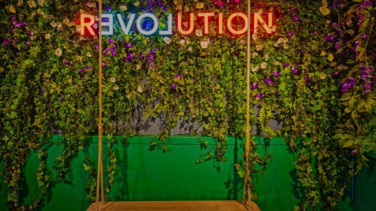 Revolution-Bars-Group-acquires-Peach-Pub-Company.jpg