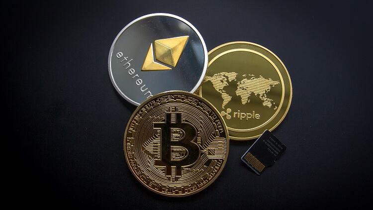 What roles can cryptocurrency and blockchain play in hospitality?