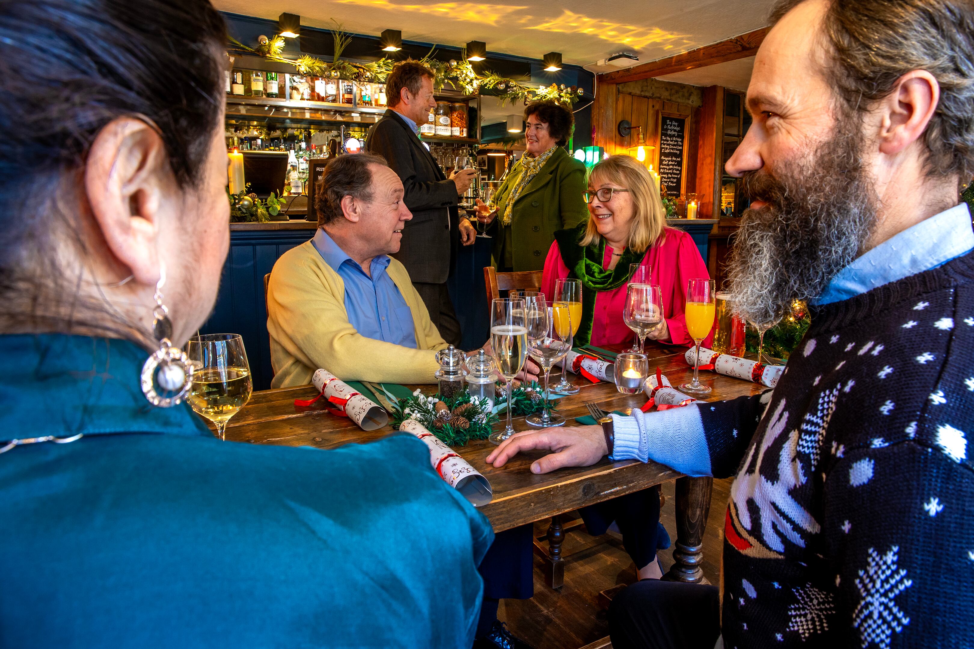 Greene King offers free meals to combat loneliness