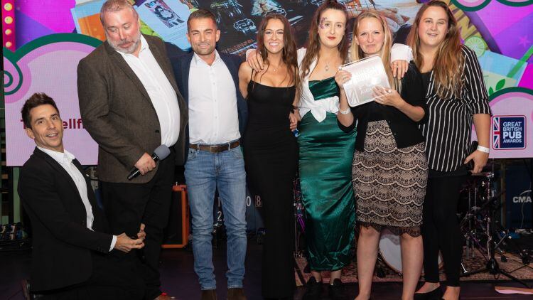 Best-Pub-for-Dogs-at-the-2022-Great-British-Pub-Awards.jpg