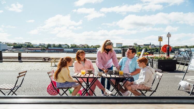 How-long-can-pubs-serve-people-outside-for.jpg