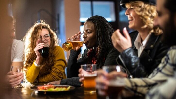 Jeremy-Clarkson-buys-Cotswold-pub.jpg