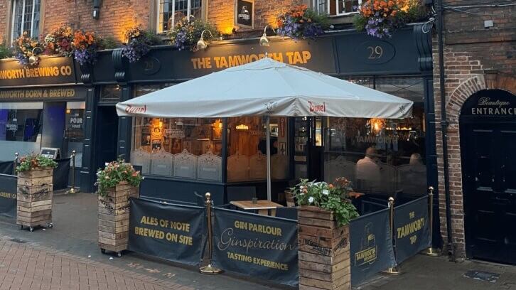 Tamworth-Tap-Staffordshire-named-CAMRA-pub-of-the-year-2023.jpg