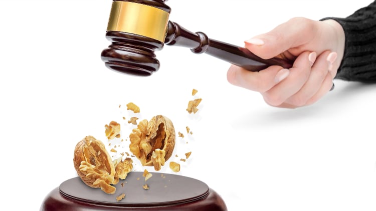 How will Natasha's Law affect food menus in pubs?
