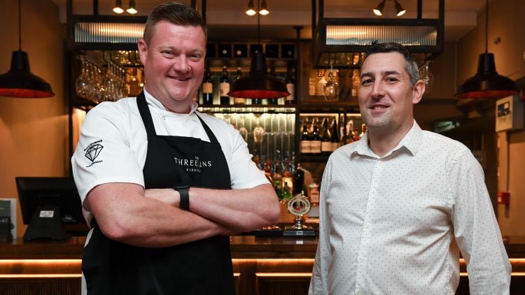 Three.Tuns.Biddenham.GM.Warren.Pike.Left.and.licensee.Matt.Henman.Right.jpg