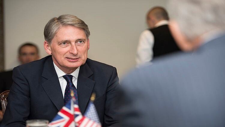 Chancellor invited on pub crawl to hear business rates struggles 