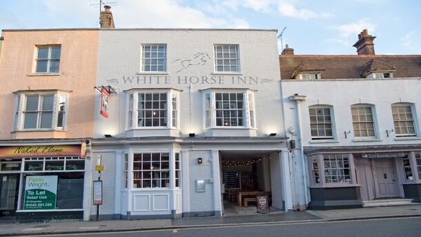 THE-WHITE-HORSE-MALDON-EXTERIOR.jpg