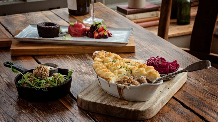 Brakspear-arancini-duck-pie-choc-fondant.jpg