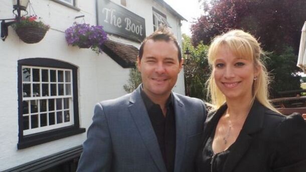 Pub-Awards-Best-Family-finalist-The-Boot-Hertfordshire_strict_xxl.jpg
