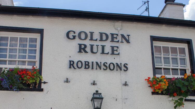Britain-s-best-post-walk-pub-named.jpg