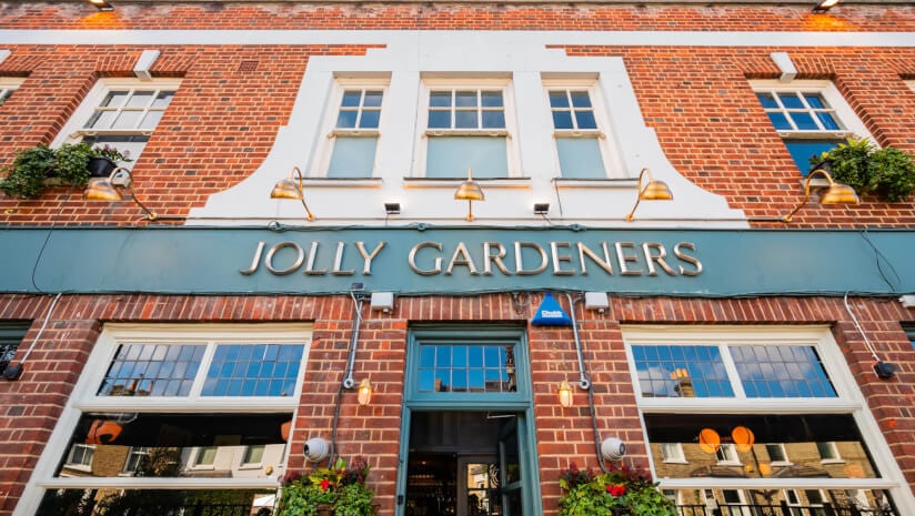Jolly_Gardeners_Putney_Remodel_Photography-140449_-_Jolly_Gardeners-optimized.jpg