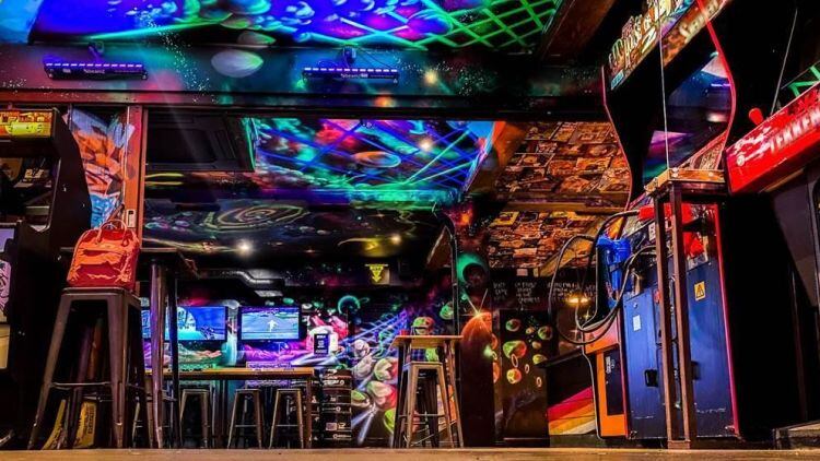 Edinburghbar.1.jpg