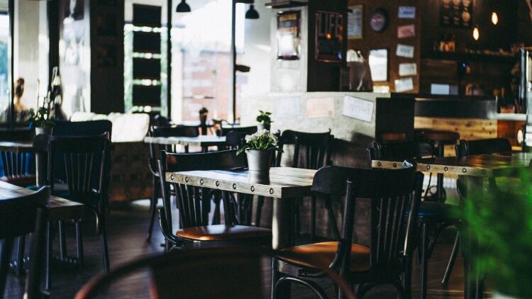 One-in-four pubs can’t reopen at 2m distancing, BII survey finds