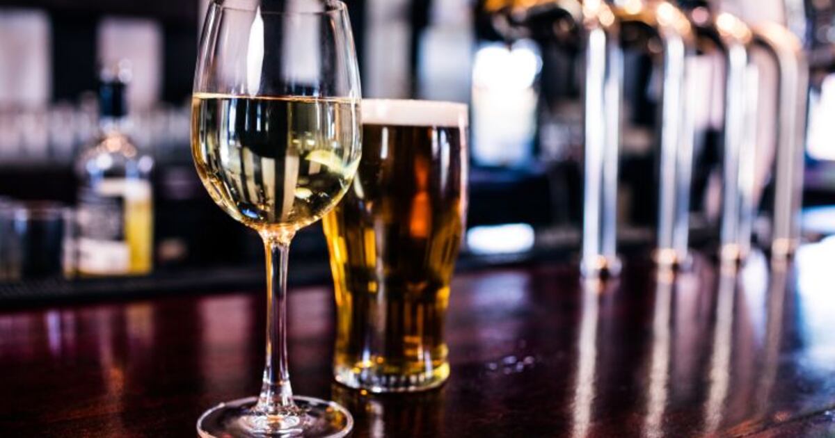 Drinks sales in pubs during April and May 2023