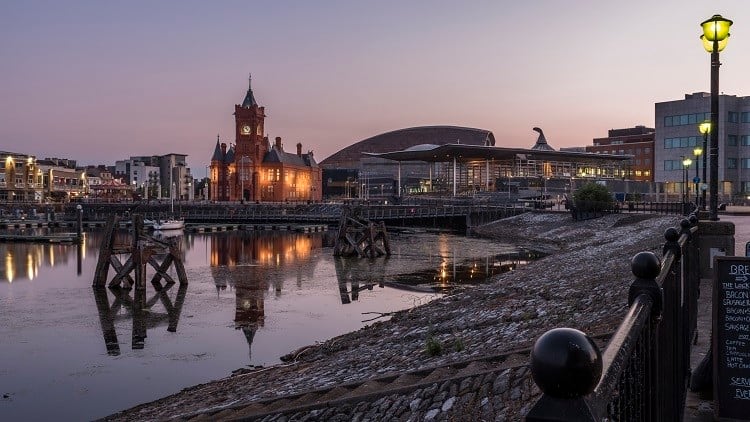 Welsh government accused of ‘reckless posturing’ as anger in hospitality grows
