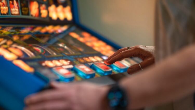Gov consultation on gaming machines in pubs welcomed