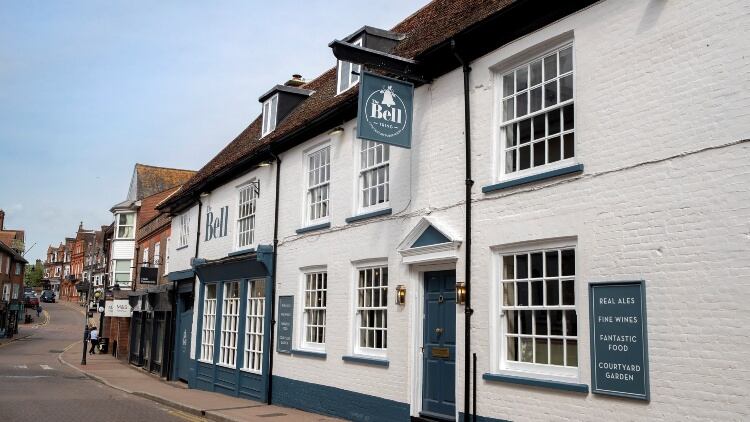 Farr Brew take on Greene King pub after £300k revamp