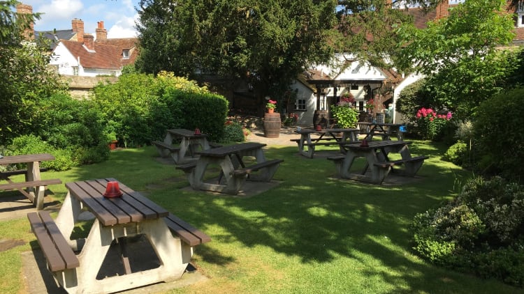 More than 20% of pubs lose out on Government grants as rateable value too high