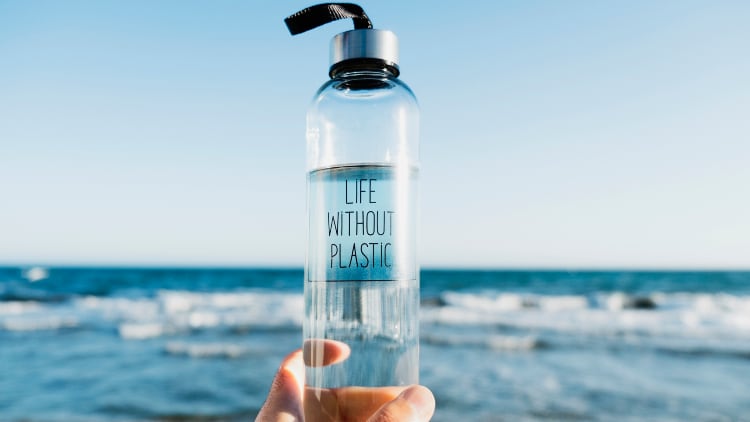 Twisting tap: making the most of free water