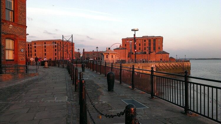 Liverpool pubs to close, city leaders say